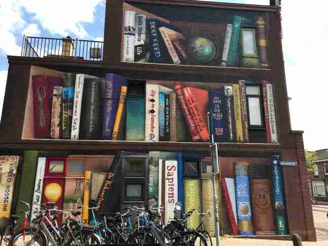 Street Art Utrecht boekenkast_14